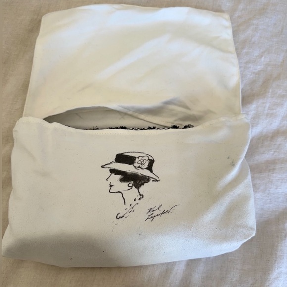 CHANEL Reissue 2.55 Flap Bag Tweed 226 - Picture 8 of 15